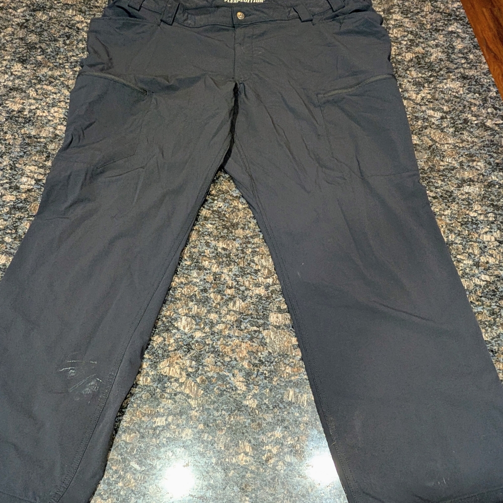 Duluth Trading Flexpedition Black Pants